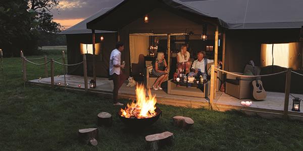 Rutland glamping campsite people around a fire